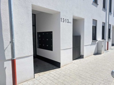 Neuwertige 2-Zimmer-EG-Wohnung mit gehobener Innenausstattung in Karlsruhe-Durlach