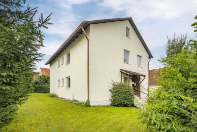 Zweifamilienhaus mit großem Garten in ruhiger Lage von Hilgertshausen.