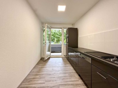 Renovierte 3 Zimmer Wohnung mit Balkon und Einbauküche- in Frankfurt Eckenheim