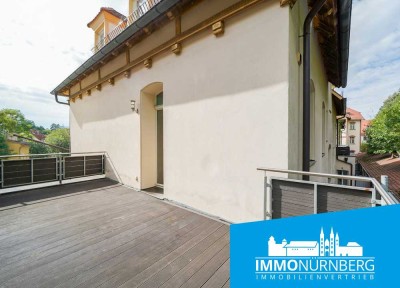 Einziehen oder vermieten: Balkonwohnung im charmanten Altbau