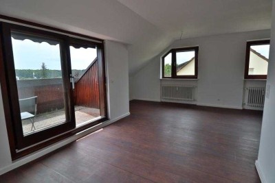 Einziehen und wohlfühlen: 3,5-Zimmer-Wohnung mit Dachloggia und Garage