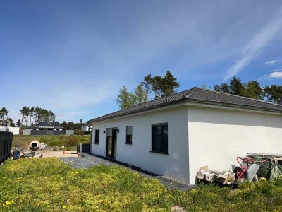 Moderner Bungalow im beliebten Wohngebiet am Bernsteinsee - Wohnen wo andere Urlaub machen