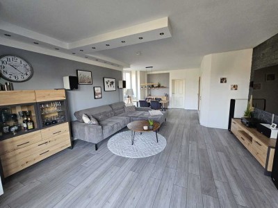 Sehr gepflegte 3-Zimmer-Wohnung mit Südbalkon, Carport und großem Kellerraum in Ritterhude