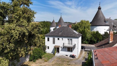 Einfamilienhaus samt Geschäftslokal in Kobersdorf - Wohnen und Arbeiten auf 180m² und großem Nebengebäude!