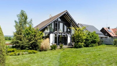 Viel Platz für Familie, Arbeiten & Wohnen unter einem Dach – EFH mit ELW und Garten
