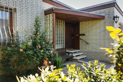 Großzügiger Bungalow mit idyllischem Garten und viel Platz