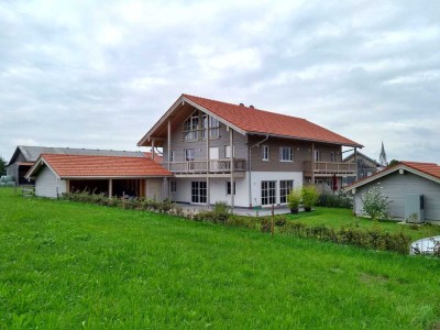 Massives Holzhaus in naturnaher Umgebung in Bad Tölz/Ellbach