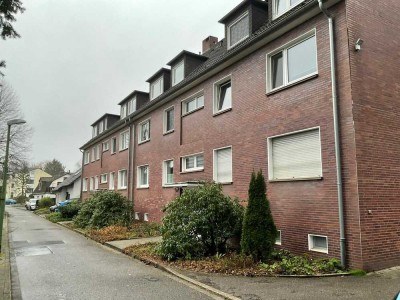 Freundliche und gepflegte 2,5-Zimmer-Hochparterre-Wohnung mit Balkon in Essen