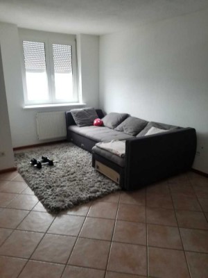 Ruhige 2-Zimmer-Wohnung mit Fernblick in naturnaher Lage – 60 m², Einbauküche, eigener Eingang
