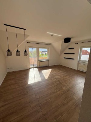Moderne, helle Maisonette-Wohnung in Hatzenbühl