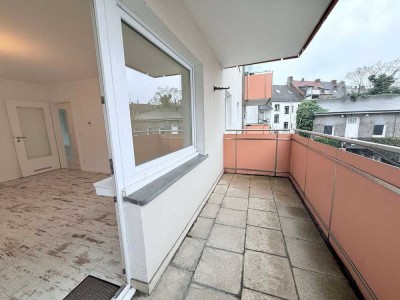 *provisionsfrei* Ihr Start in die Zukunft: Stilvolle 2,5 Zimmer-Wohnung mit Balkon!