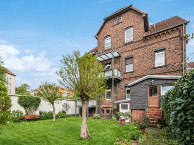 Charmante Altbauwohnung mit modernem Flair und Garage in beliebter Lage von Hannover-Herrenhausen