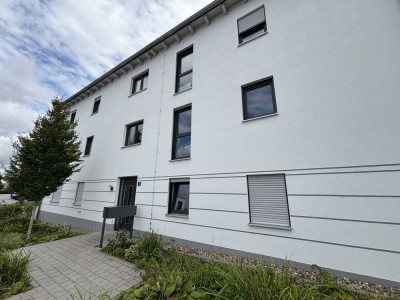 Zur Vermietung: moderne 2-Zimmer-Erdgeschosswohnung im Zentrum von Obertraubling