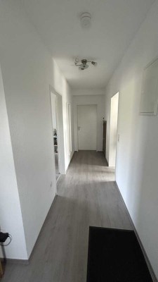 Helle, gepflegte 3 ZKB, großer Balkon in ruhiger Lage in Ilvesheim