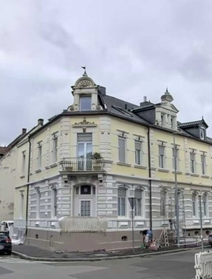Stilvolle, sanierte 3-Zimmer-Wohnung mit Küche, Terrasse, Stellplatz in Kaiserslautern