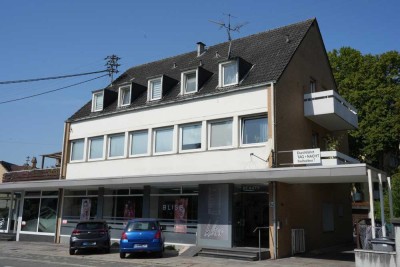Helle 2 Zimmer DG Wohnung mit Balkon nahe Schiersteiner Hafen