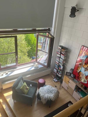 Ab 01.06.25 Über den Wolken - Stilvolle 2-Raum-Maisonette-Wohnung, gehobene Ausstattung