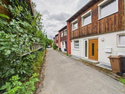 Begehrte Lage in Planegg:
Split-Level-Reihenmittelhaus mit viel Potential