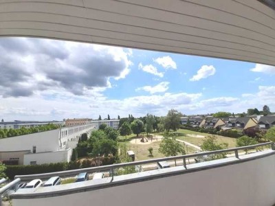 **Wohnen in der Gartenstadt Falkenhöh**; gepflegte Wohnung, EBK, Fahrstuhl
