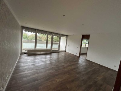 Gepflegte 3-Zimmer-Wohnung mit Balkon im 2. OG in Neuhofen