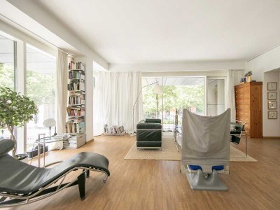 Bezugsfrei ab sofort: Wohnen wie in der Neuen Nationalgalerie mit Balkon EBK TG u. Aufzug