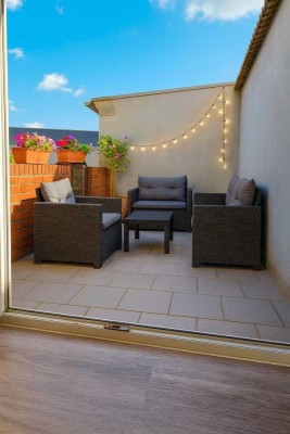 Barrierefreie 2 Zimmer EG-Wohnung mit eigener Terasse, frisch renoviert, ab sofort verfügbar!