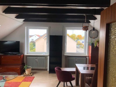 Helle 3-Zimmer Dachgeschosswohnung in Augsburg-Haunstetten