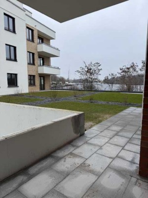 Barrierefreie 2-Raum-Wohnung mit Wasserblick und Garten in exklusiver Wohngegend