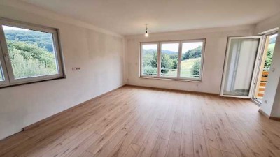 Helle Neubauwohnung in der Natur