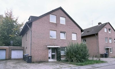 Gepflegte 2-Zimmer-Dachgeschosswohnung mit Garage in Bergheim