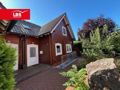 Gesundes Wohnen im Holzhaus mit eigenem Garten