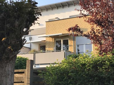 Schicke 3-Zimmer Wohnung mit Balkon im 1. OG in Kaarst