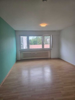 Sofort frei - Ein-Zimmer-Wohnung in Ludwigsburg-Neckarweihingen