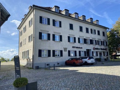 Kapitalanlage mit Geschichte Denkmalgeschützte 2-Zimmer-Wohnung am Schloss Heiligenberg