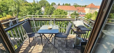 Große Dachgeschosswohnung mit Westbalkon und Lift!