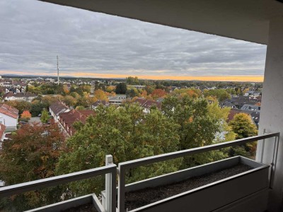 Schöne helle 2 Zimmer Maisonette-Wohnung über zwei Ebenen / Erstbezug nach Sanierung