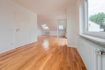 Helle 2-Zimmer DG Wohnung in S-Sillenbuch mit Einbauküche