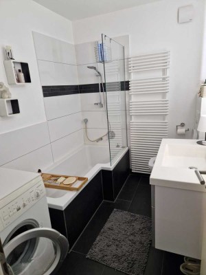Möblierte, neuwertige 2-Zimmer-Souterrain-Wohnung in Leutenbach 2 Fam. Haus