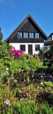 Landhausstil, einzigartiges, freistehendes Einfamilienhaus in sehr guter Lage