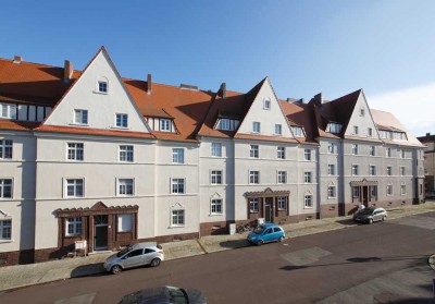 Helle und charmante 3-Zimmer-Altbau-Wohnung mit viel Sonnenlicht – Perfekt zum Wohlfühlen für Paare