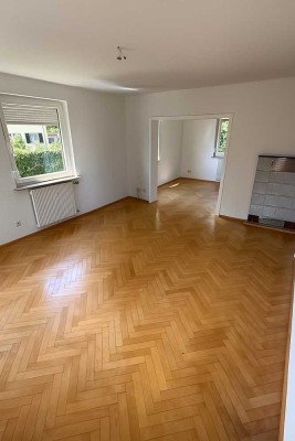 3-Zimmer Wohnung im Erdgeschoss neu renoviert