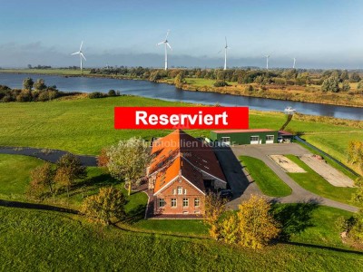Einmalige Gelegenheit - Ausgezeichneter Gulfhof mit Bootssteg, gr. Scheune und ELW auf 39.335qm