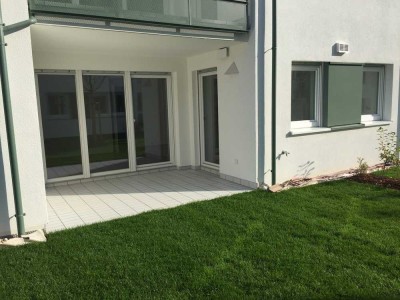 Neuwertige EG-Wohnung in Universitätsnähe mit einem Zimmer und Terrasse in Regensburg