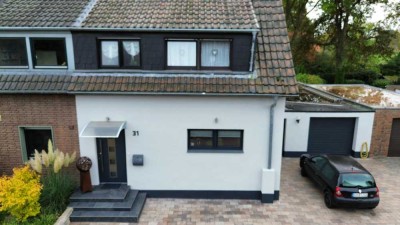 Charmante Doppelhaushälfte direkt an der Aa