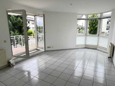 Wohnen oder investieren – 2-Zimmer-Wohnung mit Balkon und Garage in Oberursel OT Weißkirchen