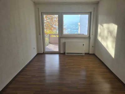 Schöne 3-Zimmer Wohnung in Mühlacker-Lomersheim mit Balkon