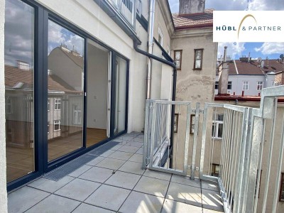 Wunderschöne -klimatisierte -2 Zimmer DG Wohnung mit Süd-West-Terrasse in den Innenhof // ZWEITBEZUG