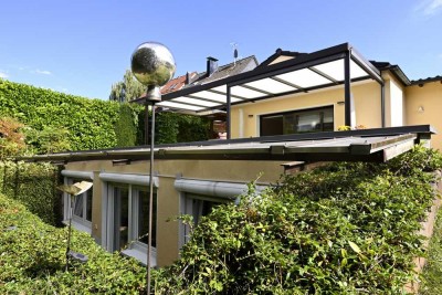 MODERN LIVING MIT WOHLFÜHLFAKTOR - BUNGALOW MIT KAMIN, YOGARAUM & OFFENEM GRUNDRISS