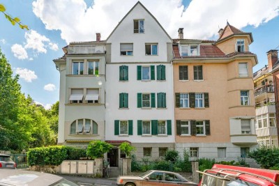 *provisionsfrei* Renovierte Erdgeschosswohnung mit Terrasse in Stuttgart-Süd