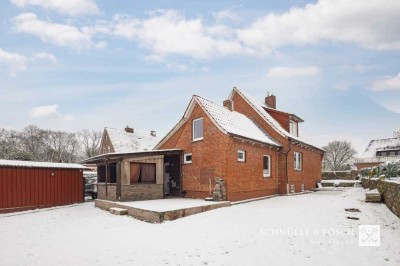 Charmantes Haus mit tollem Ausblick in Burweg